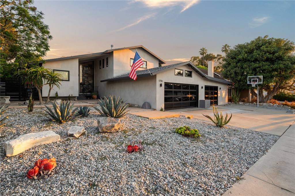 Rancho Palos Verdes, CA 90275,5706 Mistridge DR