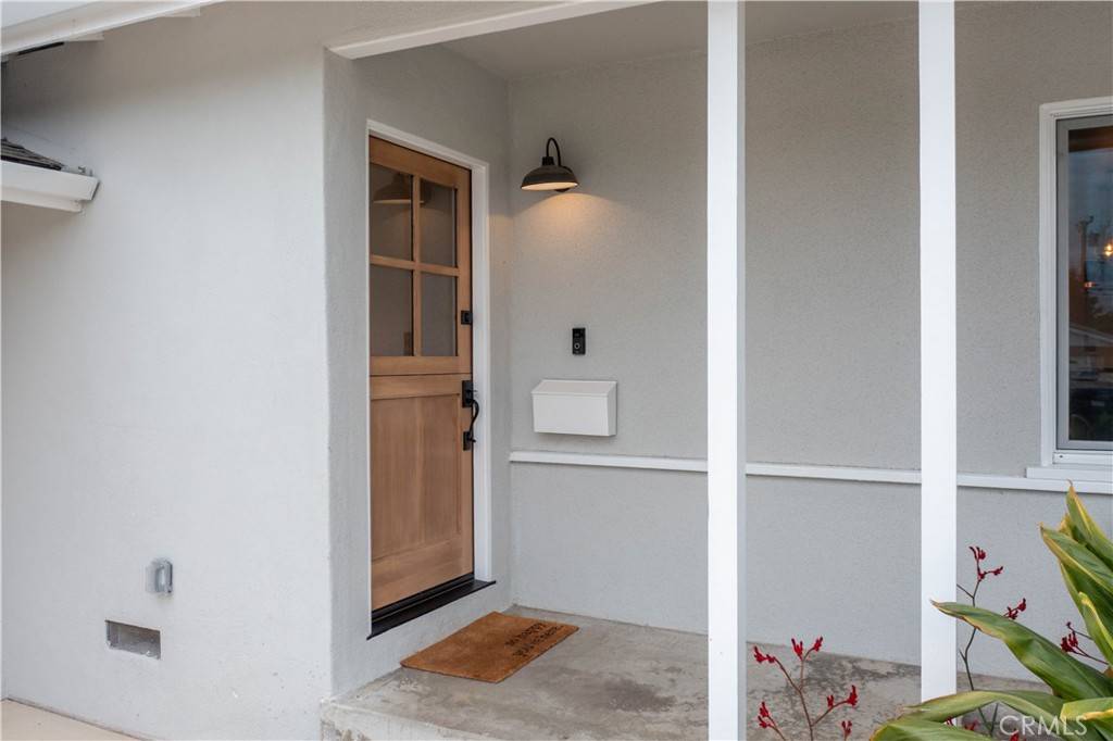 Long Beach, CA 90815,6830 E 10th ST