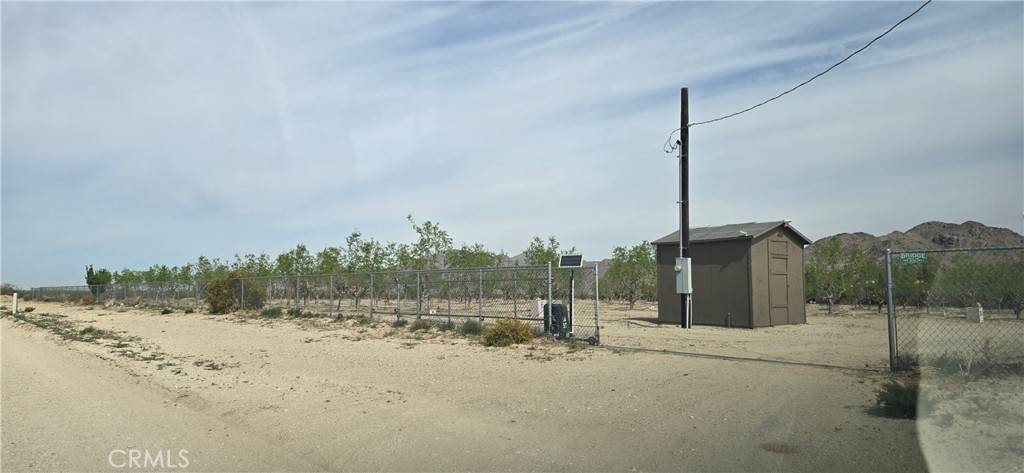 Lucerne Valley, CA 92356,30996 Clark RD