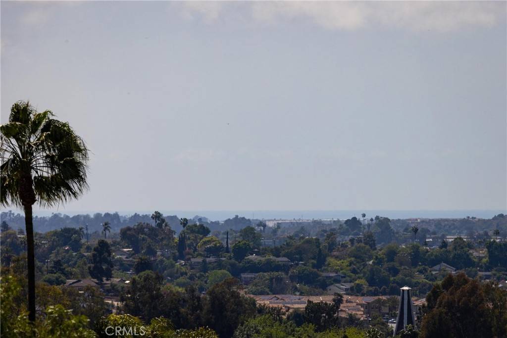 Vista, CA 92084,1923 Stonewall LN