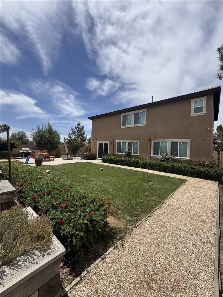San Jacinto, CA 92582,691 Black Cherry ST