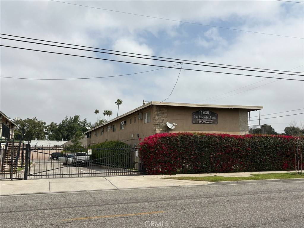 Riverside, CA 92507,1935 W Linden St