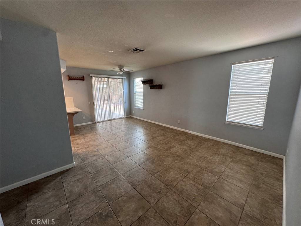 Victorville, CA 92392,13208 Berkeley LN