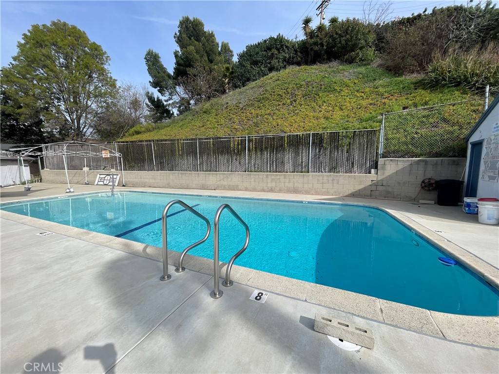 Montebello, CA 90640,2733 Via Paseo #3