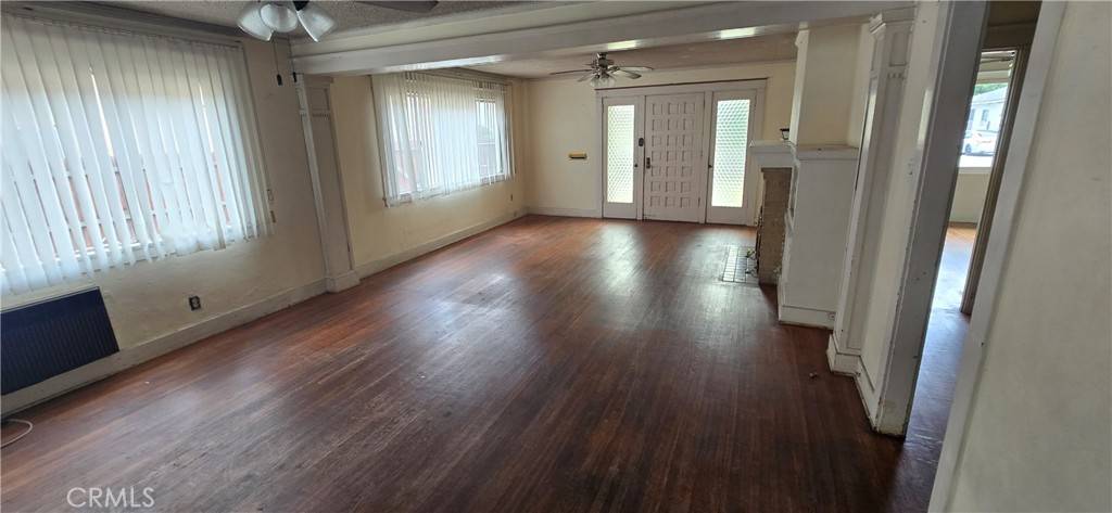 Long Beach, CA 90810,1751 W Arlington ST