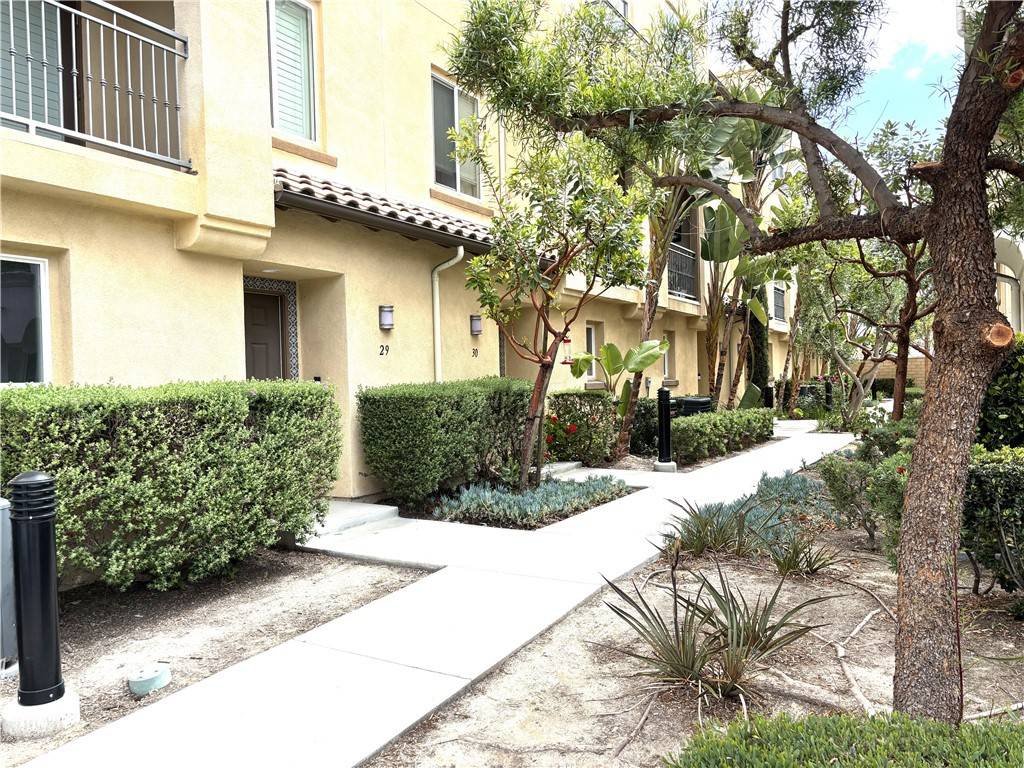 Anaheim, CA 90041,2651 Lincoln AVE #33