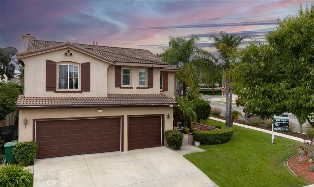 Corona, CA 92881,970 Riverview CIR