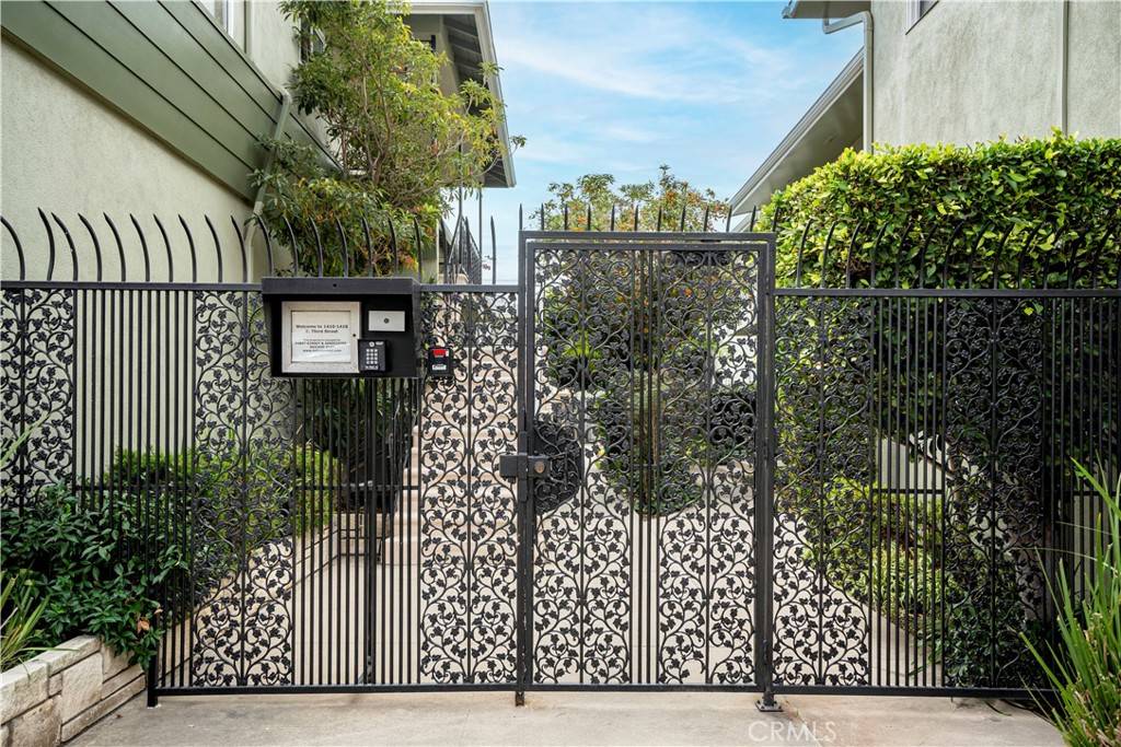 Long Beach, CA 90802,1418 E 3rd