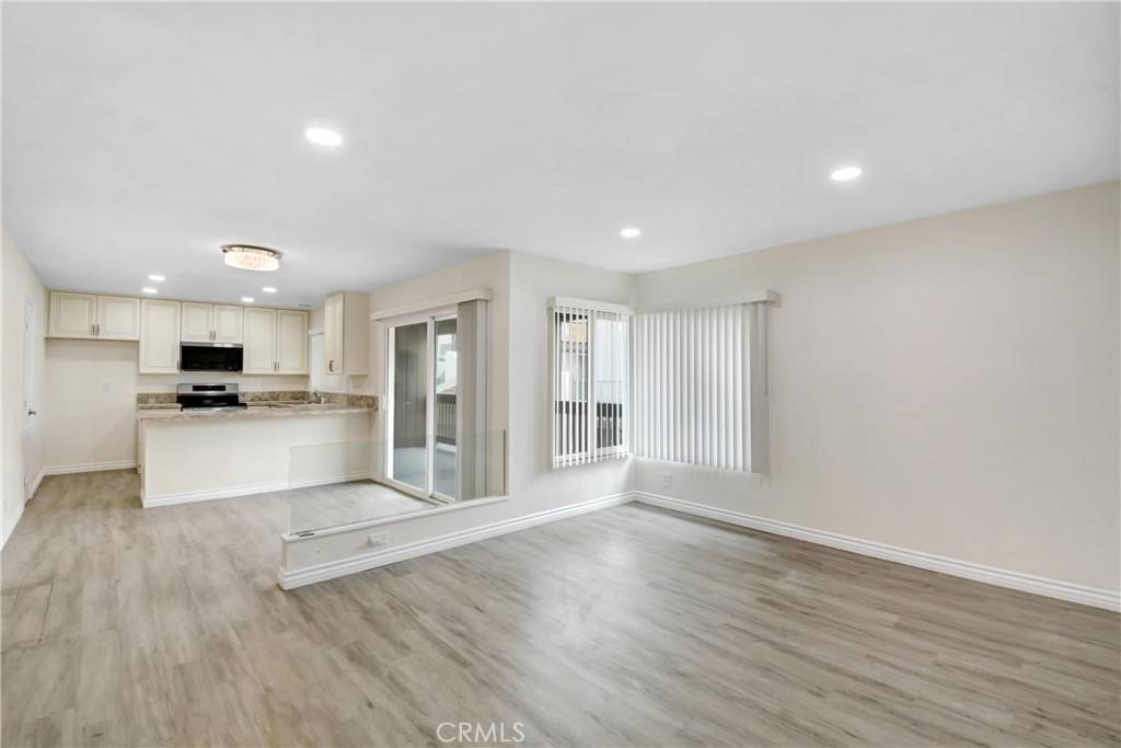 Anaheim, CA 92805,1023 S Citron ST #21