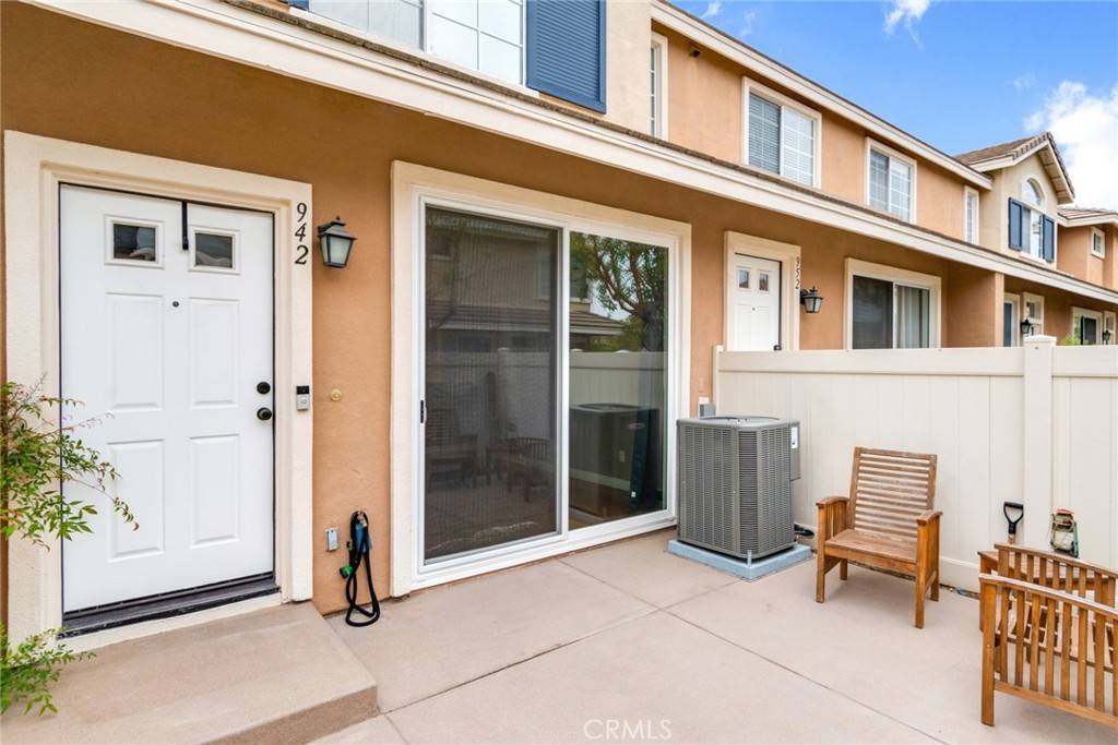 Anaheim Hills, CA 92808,942 S Ogden CT