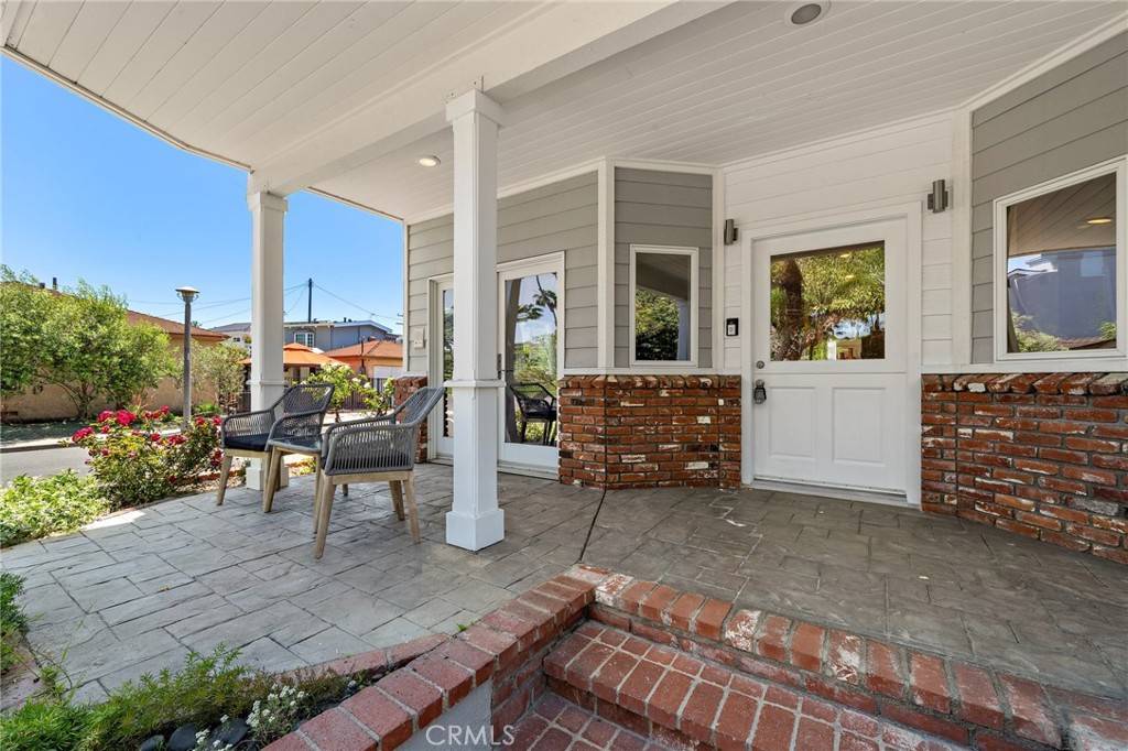 Long Beach, CA 90803,5894 E Appian WAY