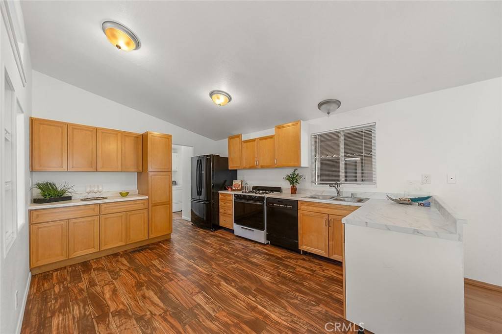 8681 Katella AVE #861 Stanton, CA 90680