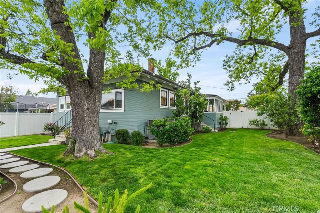 Orange, CA 92866,952 E Palmyra AVE