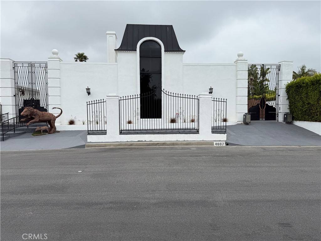 Baldwin Hills, CA 90008,4607 Don Zarembo Drive