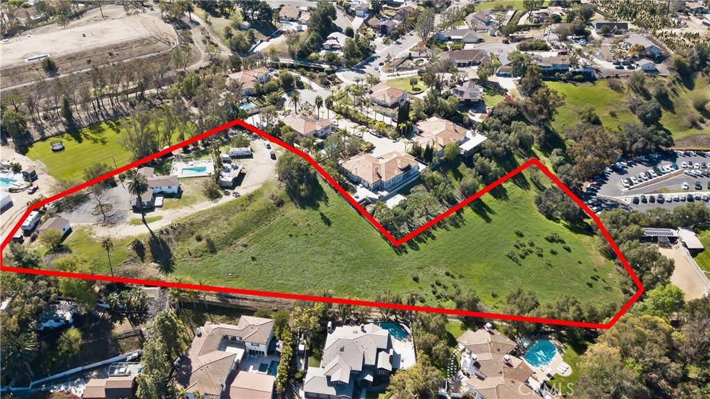 Yorba Linda, CA 92886,5231 Highland AVE