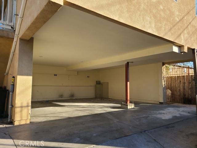 Los Angeles, CA 90044,944 W 74th ST W