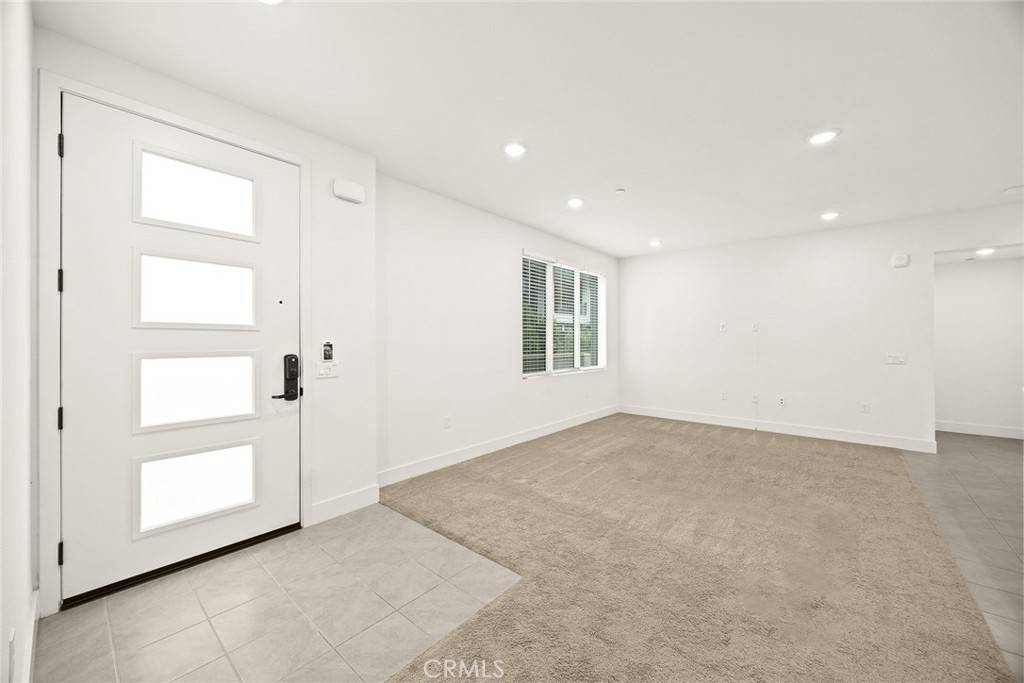 Tustin, CA 92782,16321 Dawn WAY #108