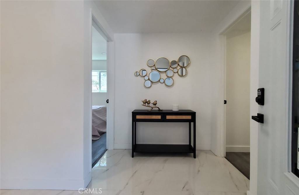 Santa Ana, CA 92704,627 S Starboard ST