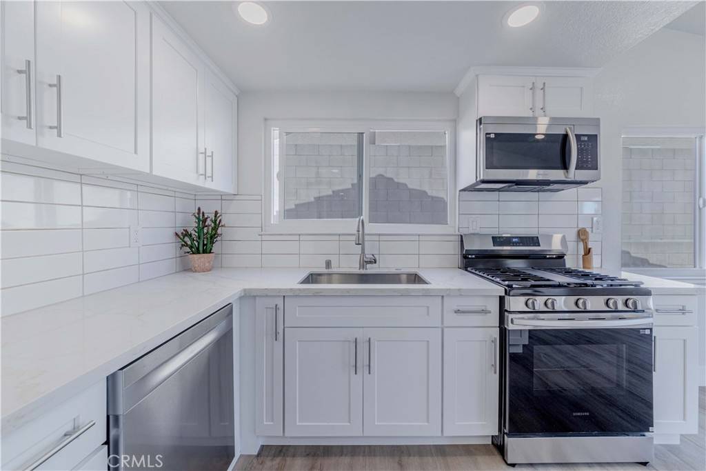 Jurupa Valley, CA 92509,6923 Sundown DR