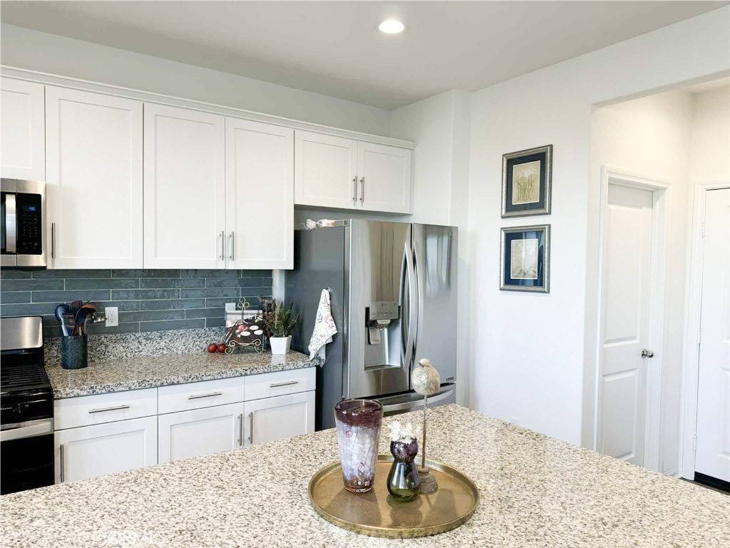 Menifee, CA 92585,27214 Felsic DR