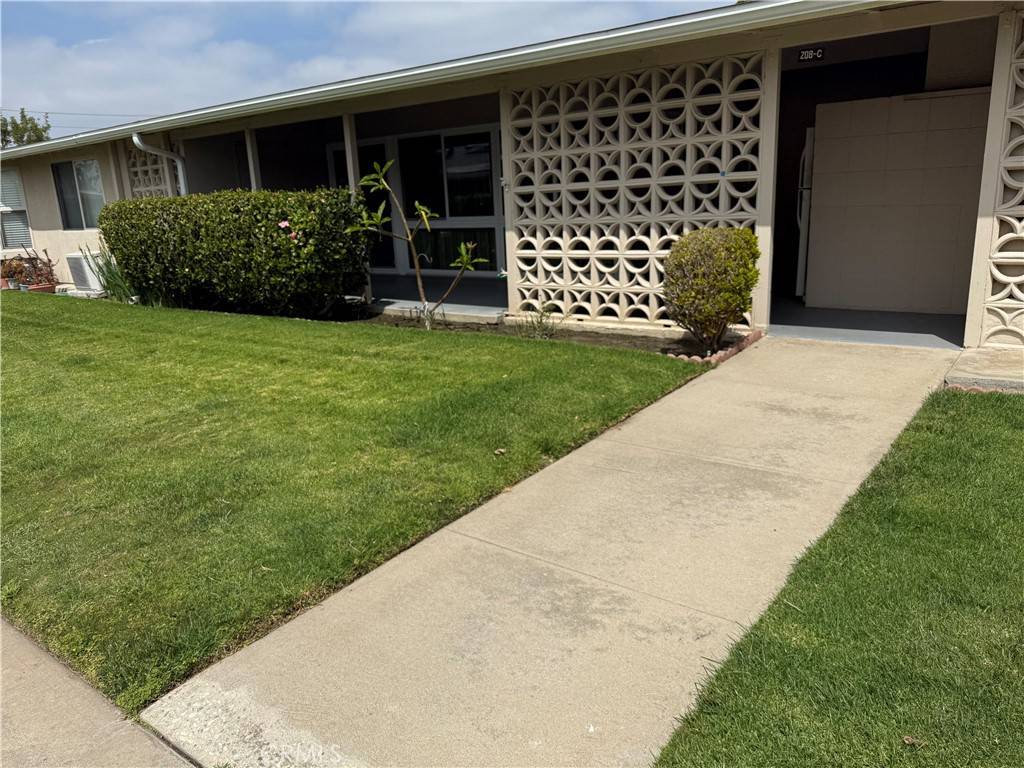 Seal Beach, CA 90740,13199 El Dorado Dr. M9-208C