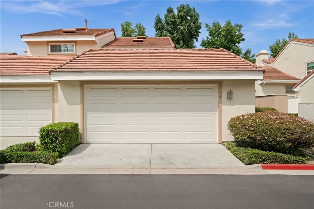 Irvine, CA 92612,34 Oxford #36