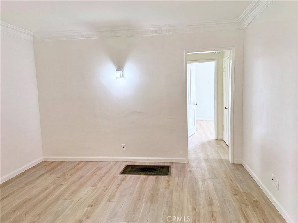 Los Angeles, CA 90046,829 N Edinburgh AVE