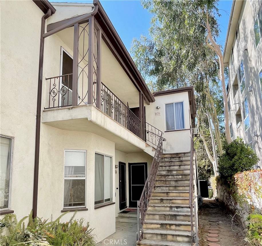 Los Angeles, CA 90046,829 N Edinburgh AVE