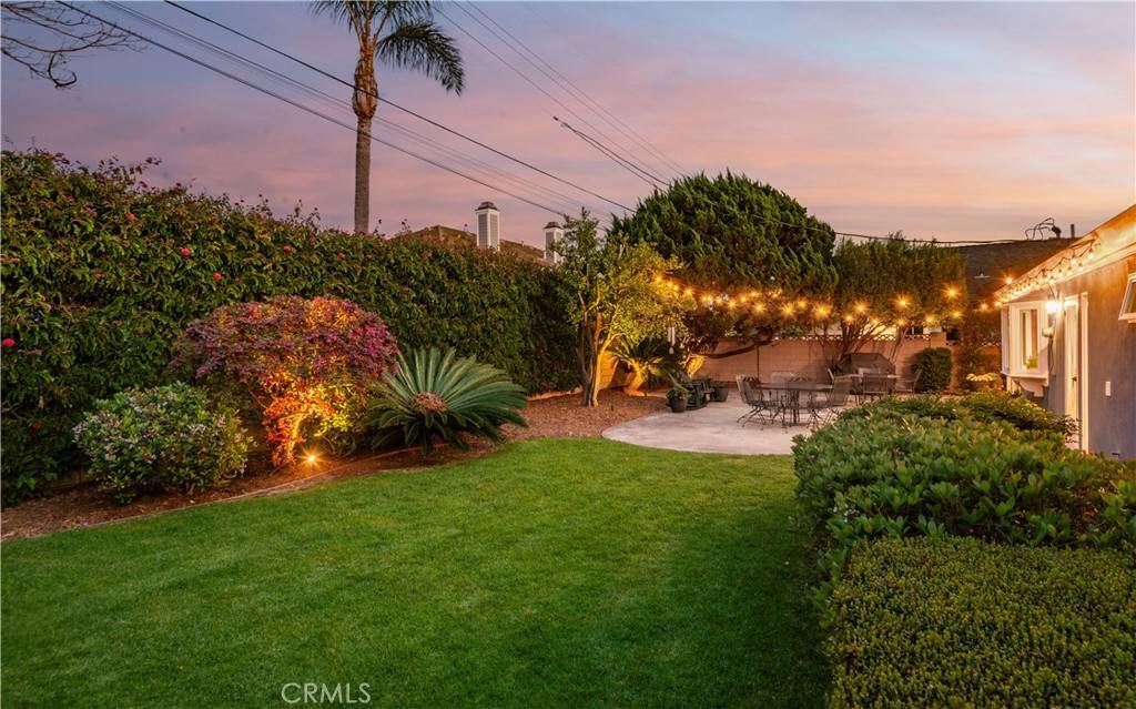 Rossmoor, CA 90720,12392 Foster RD