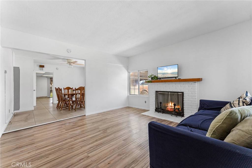 Santa Ana, CA 92703,2414 W 6th Street