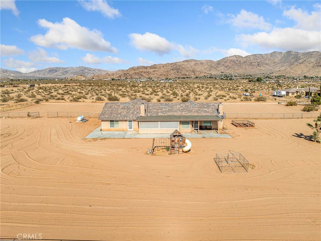 15454 Mustang AVE Apple Valley, CA 92307