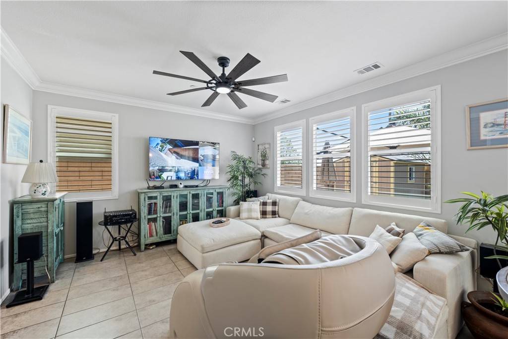 4752 Casillas WAY Fontana, CA 92336