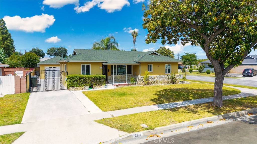 Fullerton, CA 92833,2101 W Gage AVE