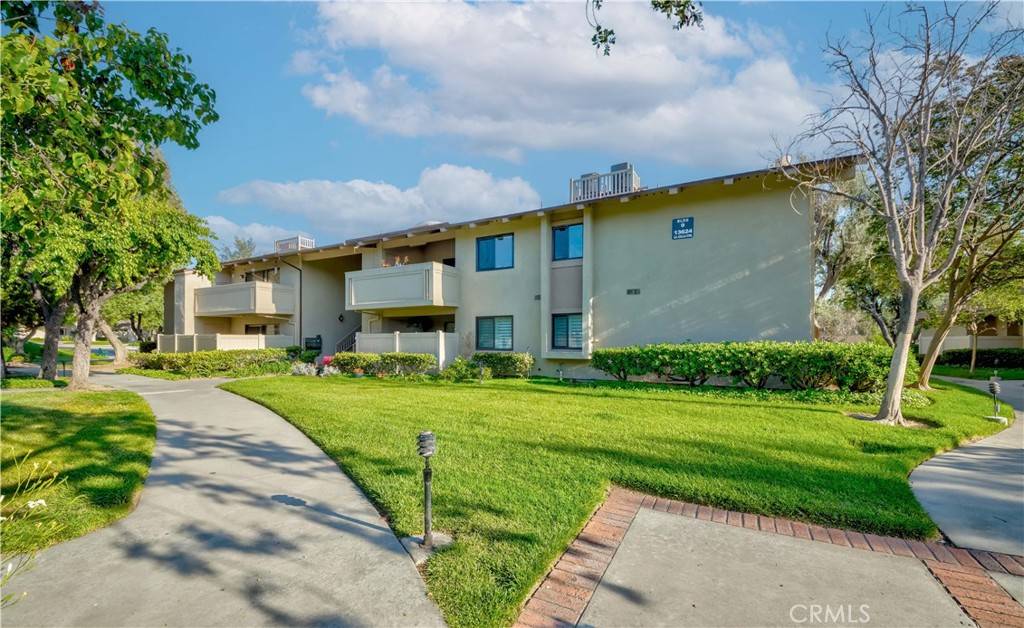 La Mirada, CA 90638,13624 La Jolla CIR #D