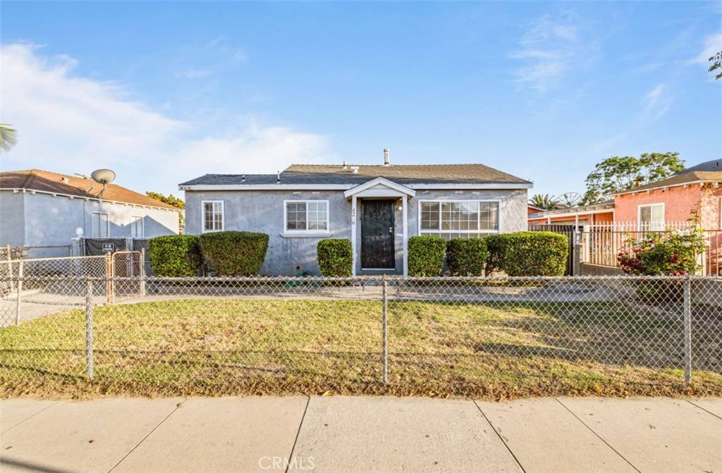 Compton, CA 90221,4236 Rosecrans Ave