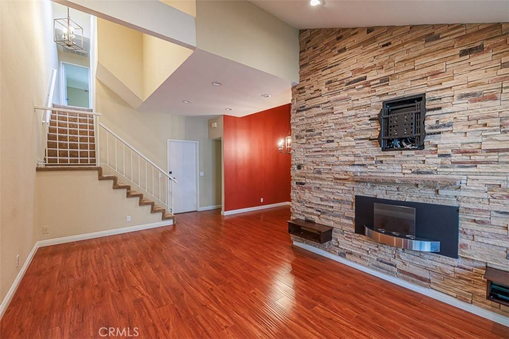 Tustin, CA 92780,1052 Walnut ST #E