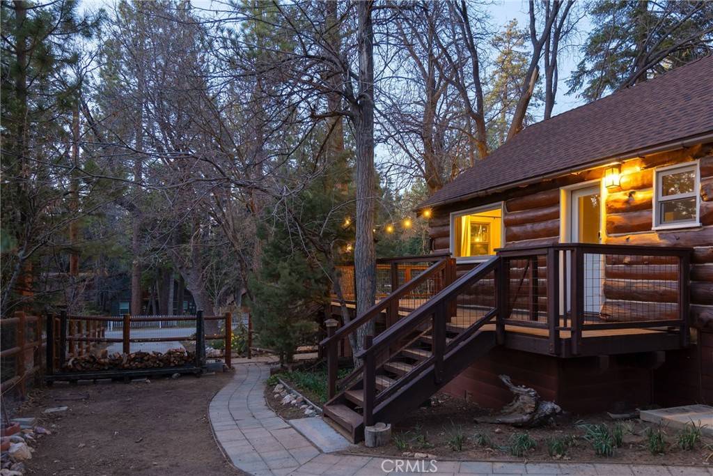 Big Bear Lake, CA 92315,42721 Willow AVE