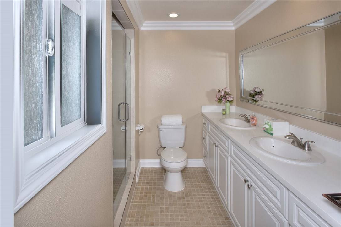 Anaheim, CA 92804,2863 W Orange AVE