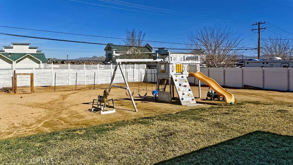 Hesperia, CA 92345,17980 Sequoia ST