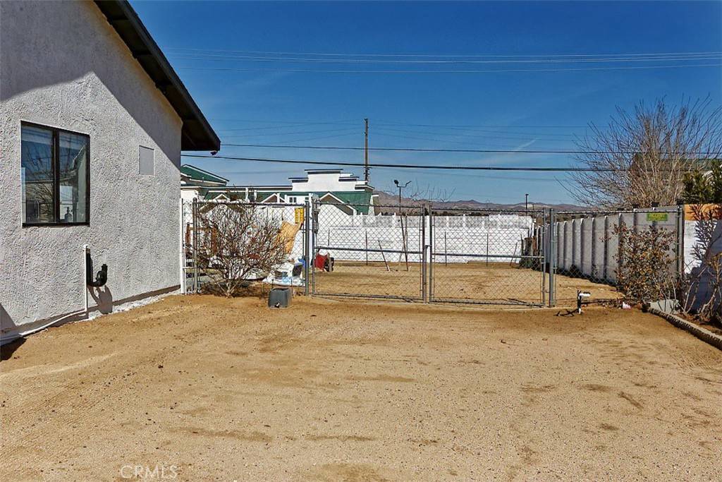 Hesperia, CA 92345,17980 Sequoia ST
