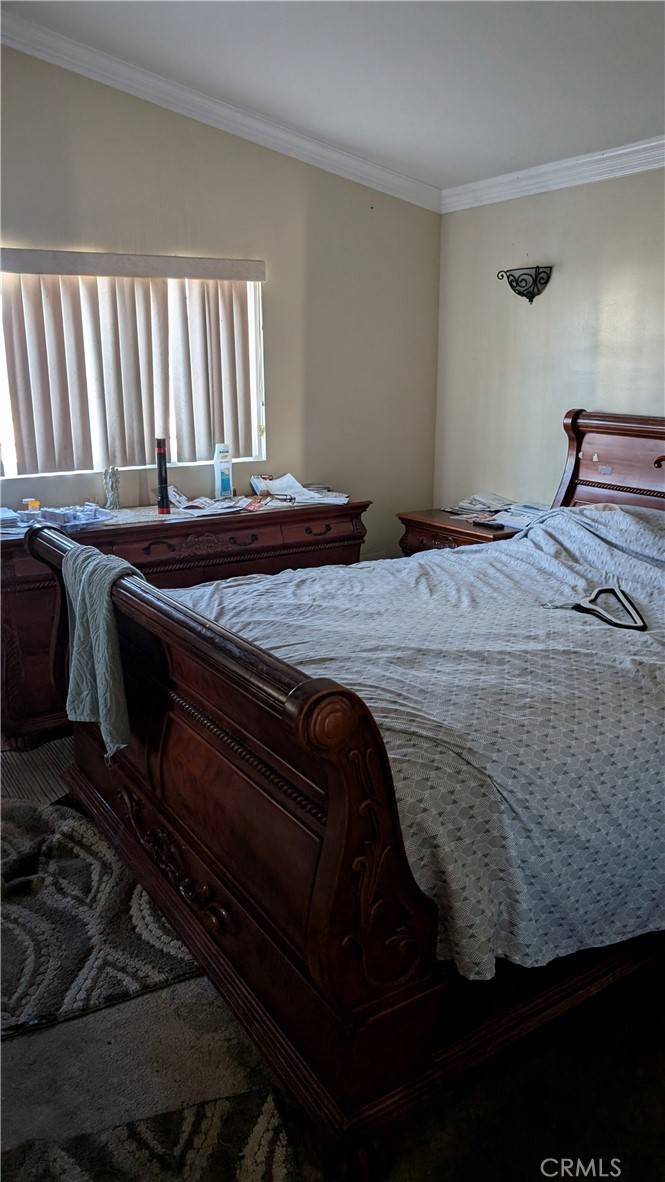 Santa Ana, CA 92704,310 Prince LN