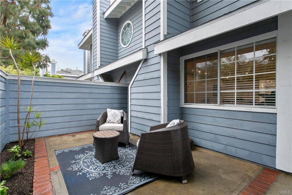 Huntington Beach, CA 92646,19116 Queensport LN #C