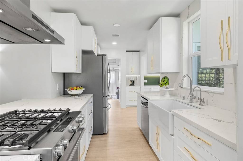 Glendora, CA 91741,19129 E Orangepath ST