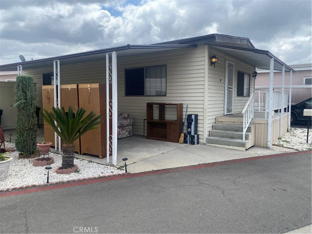 Anaheim, CA 92801,38 Elm Via