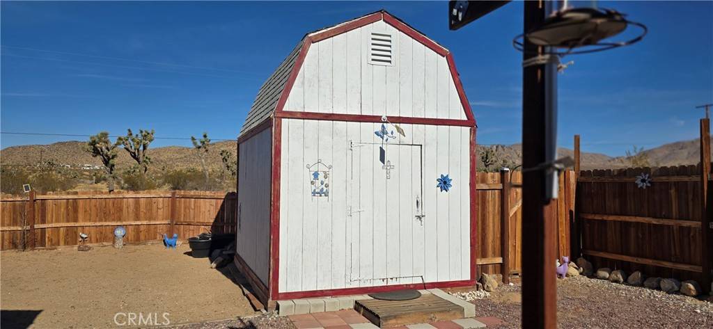 Apple Valley, CA 92307,26359 Nalatapa RD