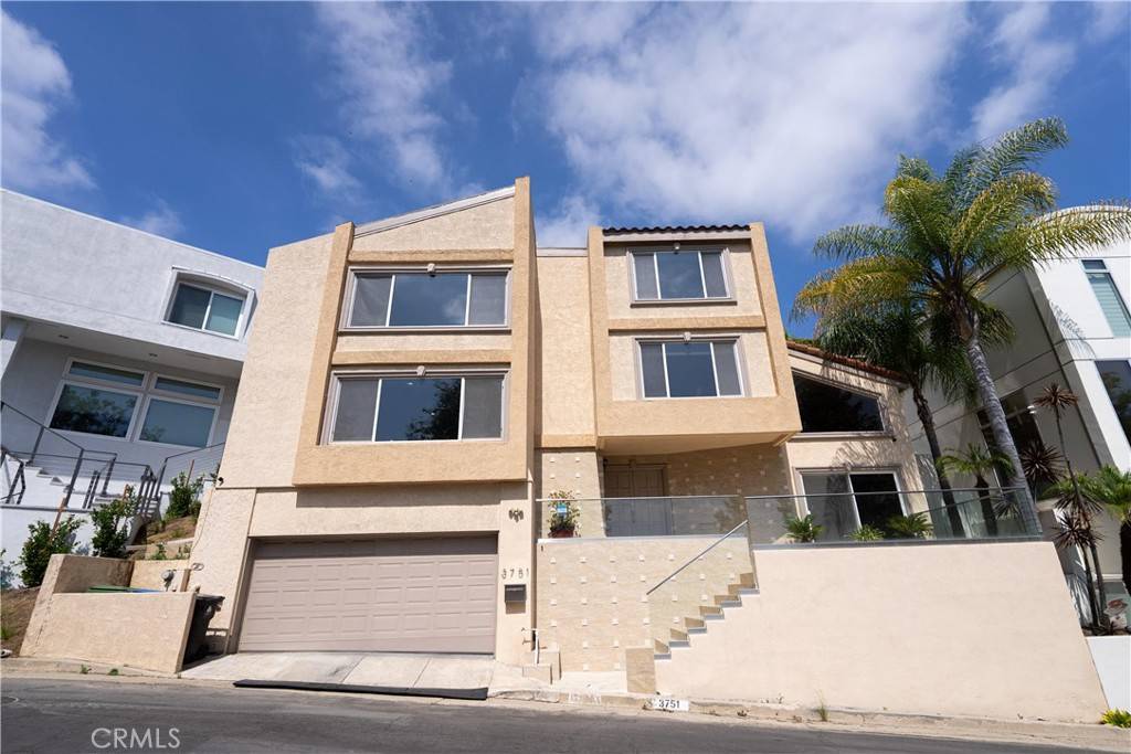 Los Angeles, CA 90027,3751 Prestwick DR