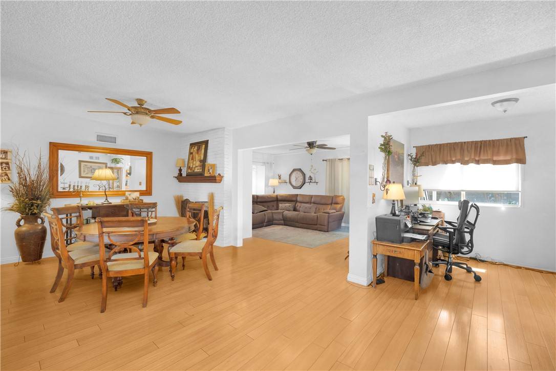 Anaheim, CA 92804,310 S Beachy PL
