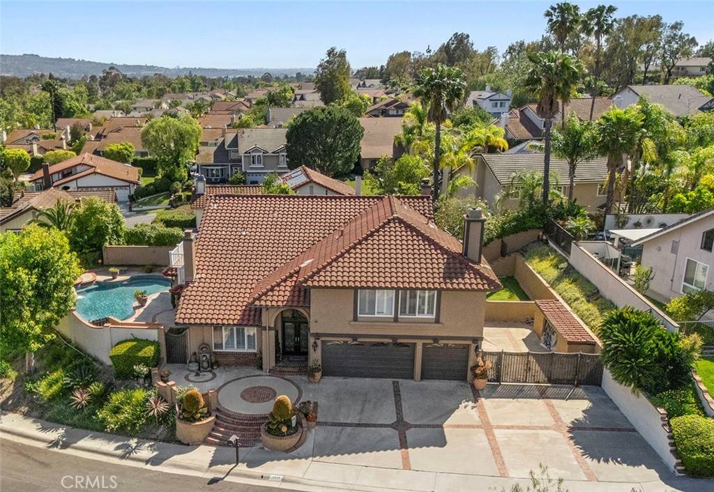 Yorba Linda, CA 92886,5034 Vista Montana