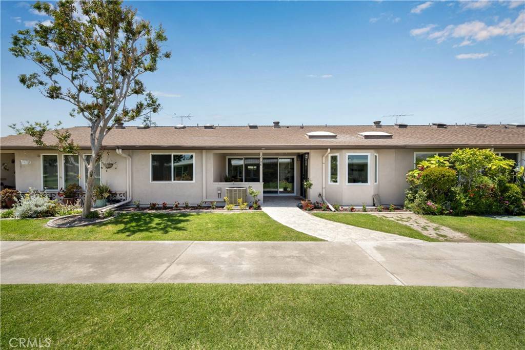 Seal Beach, CA 90740,1540 Northwood RD #270E