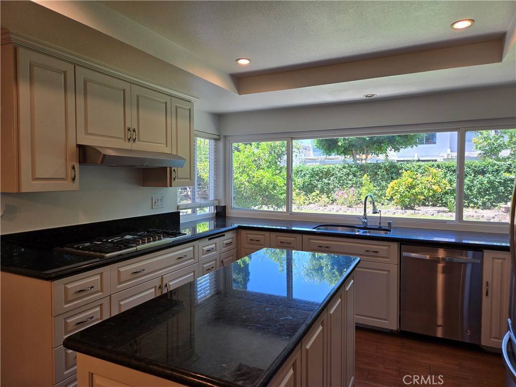 1026 Damascus CIR Costa Mesa, CA 92626